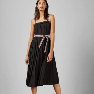 NWT Sleeveless Pleated Ted Baker Dress